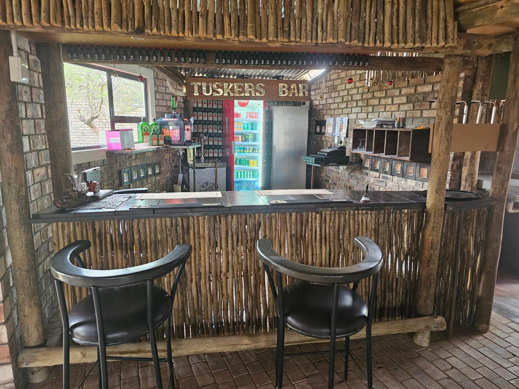 Kaoko Bush Lodge Kamanjab Экстерьер фото