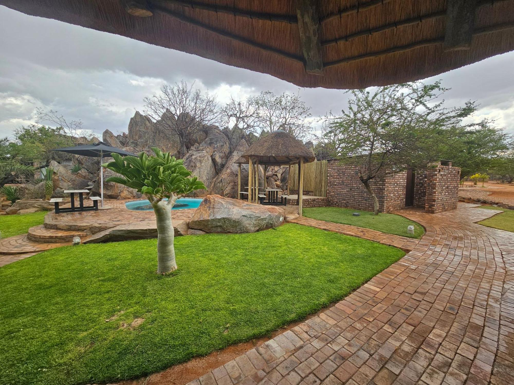 Kaoko Bush Lodge Kamanjab Экстерьер фото