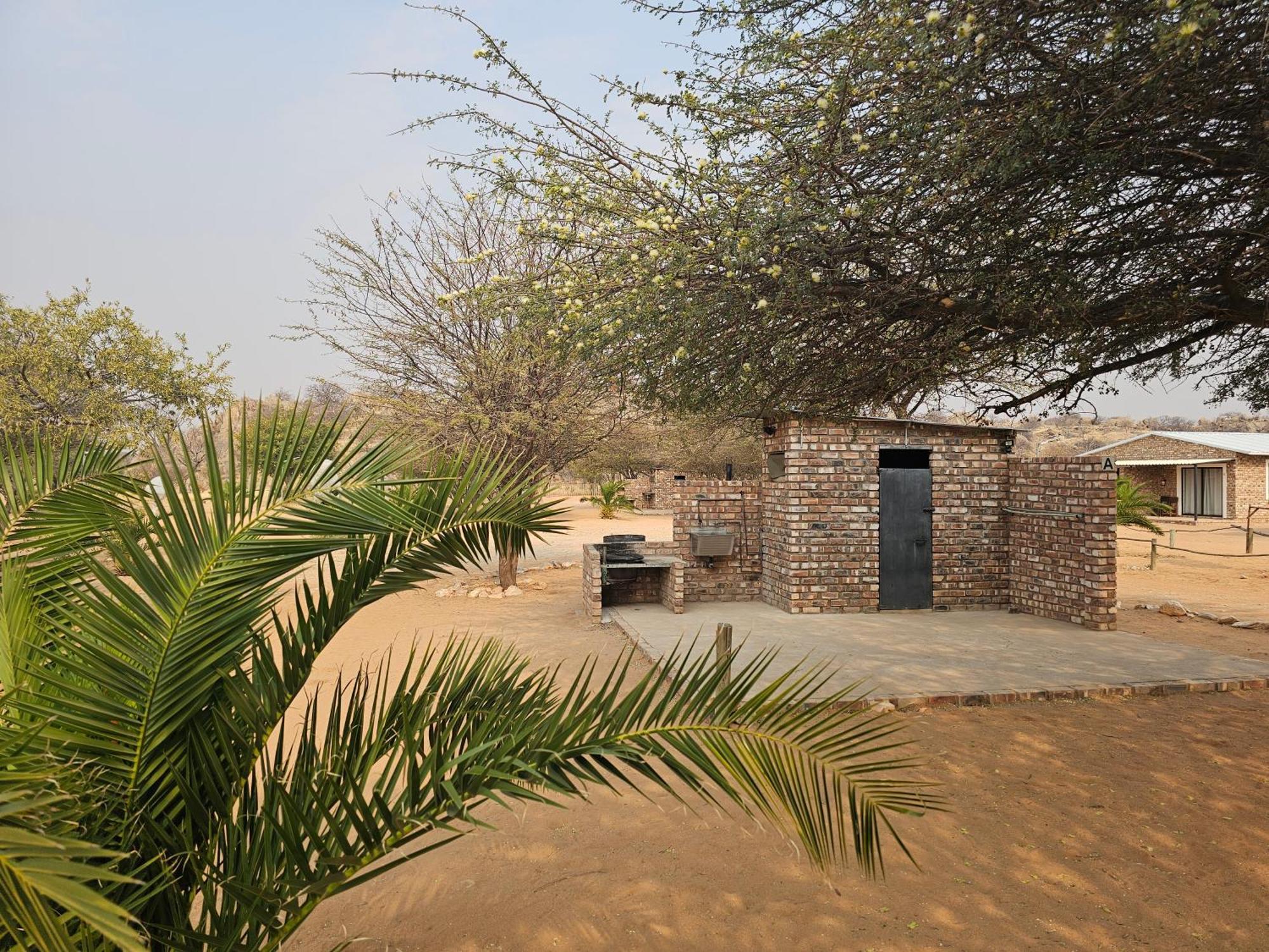 Kaoko Bush Lodge Kamanjab Экстерьер фото