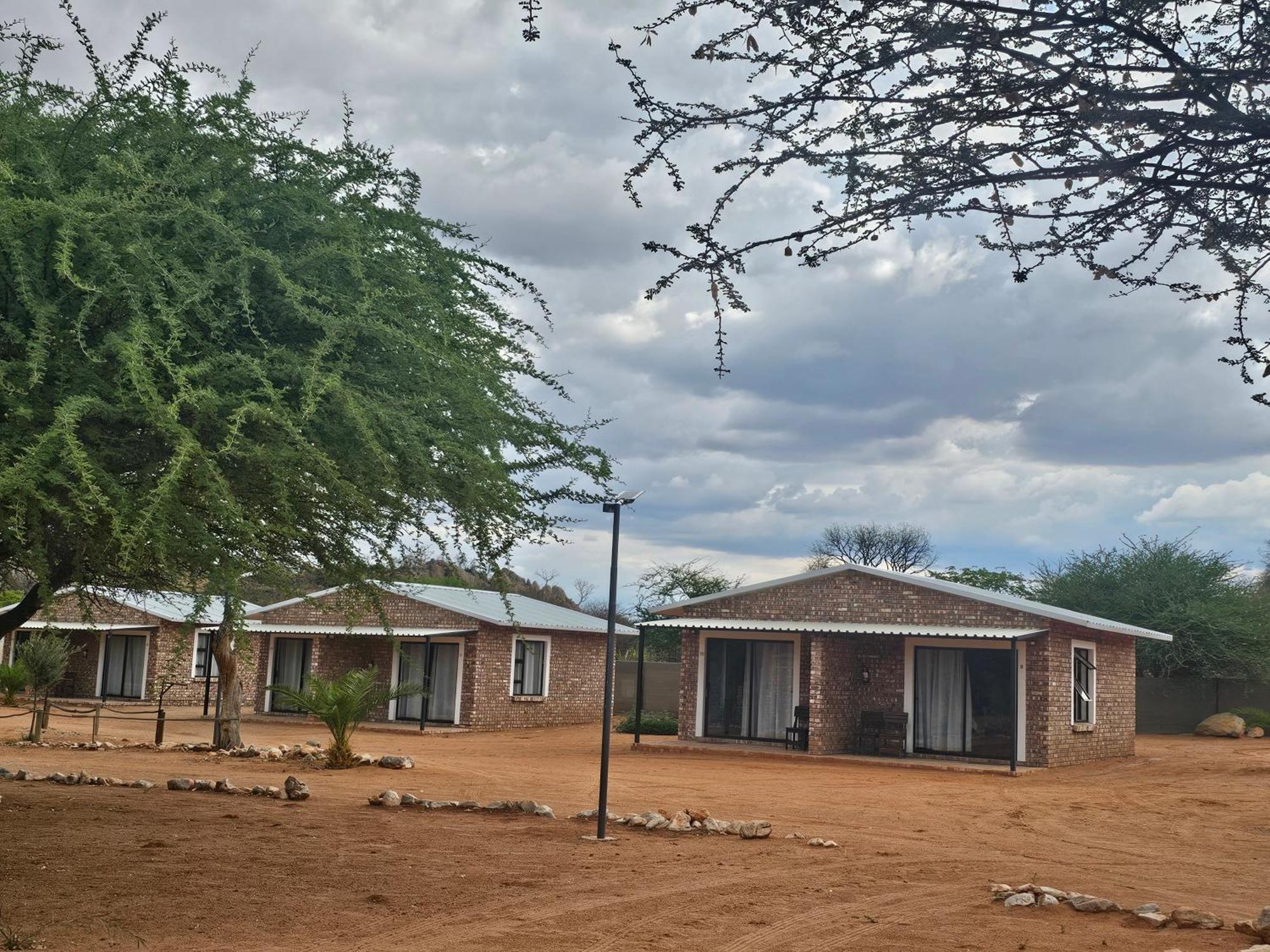 Kaoko Bush Lodge Kamanjab Экстерьер фото