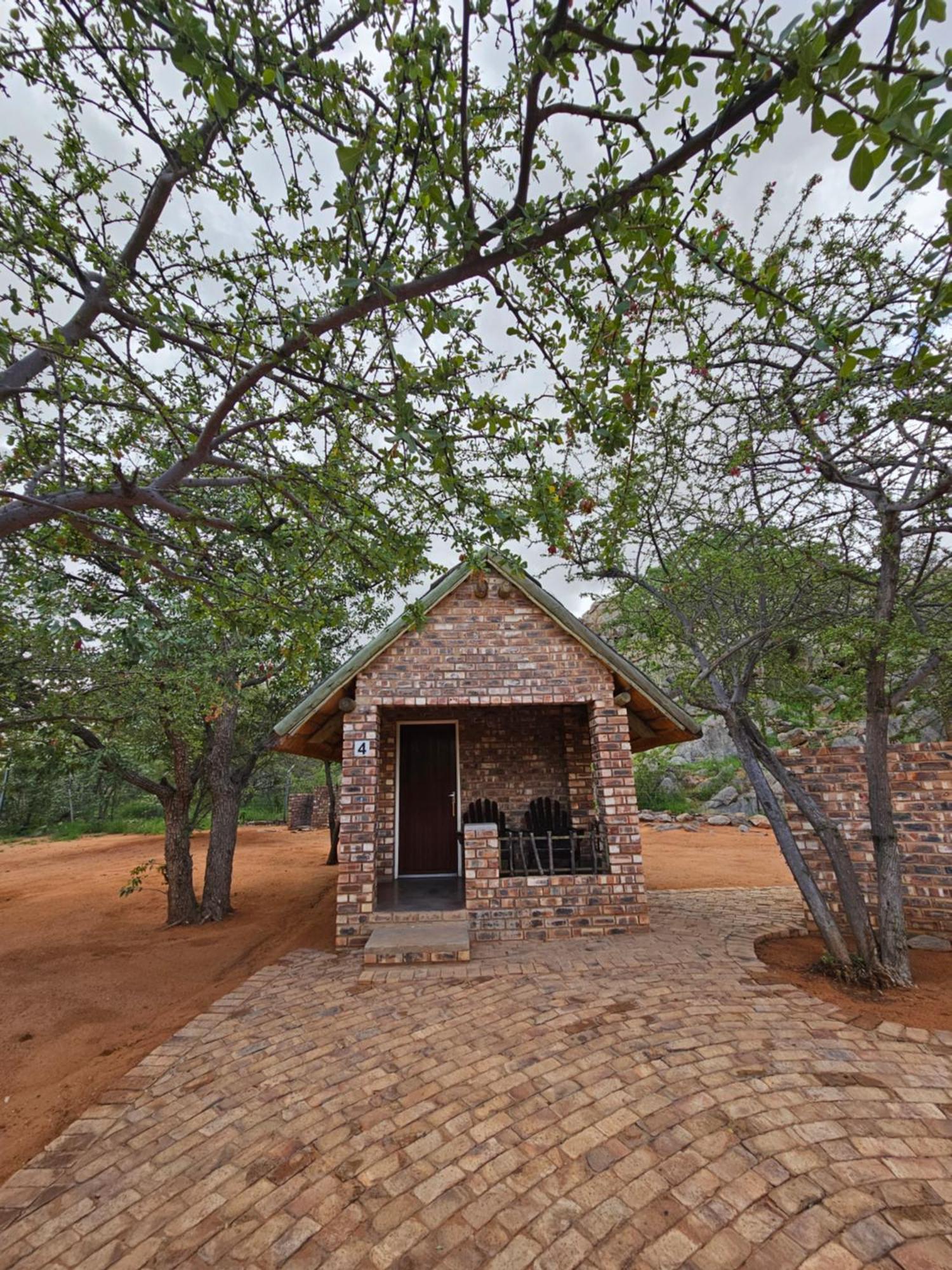 Kaoko Bush Lodge Kamanjab Экстерьер фото