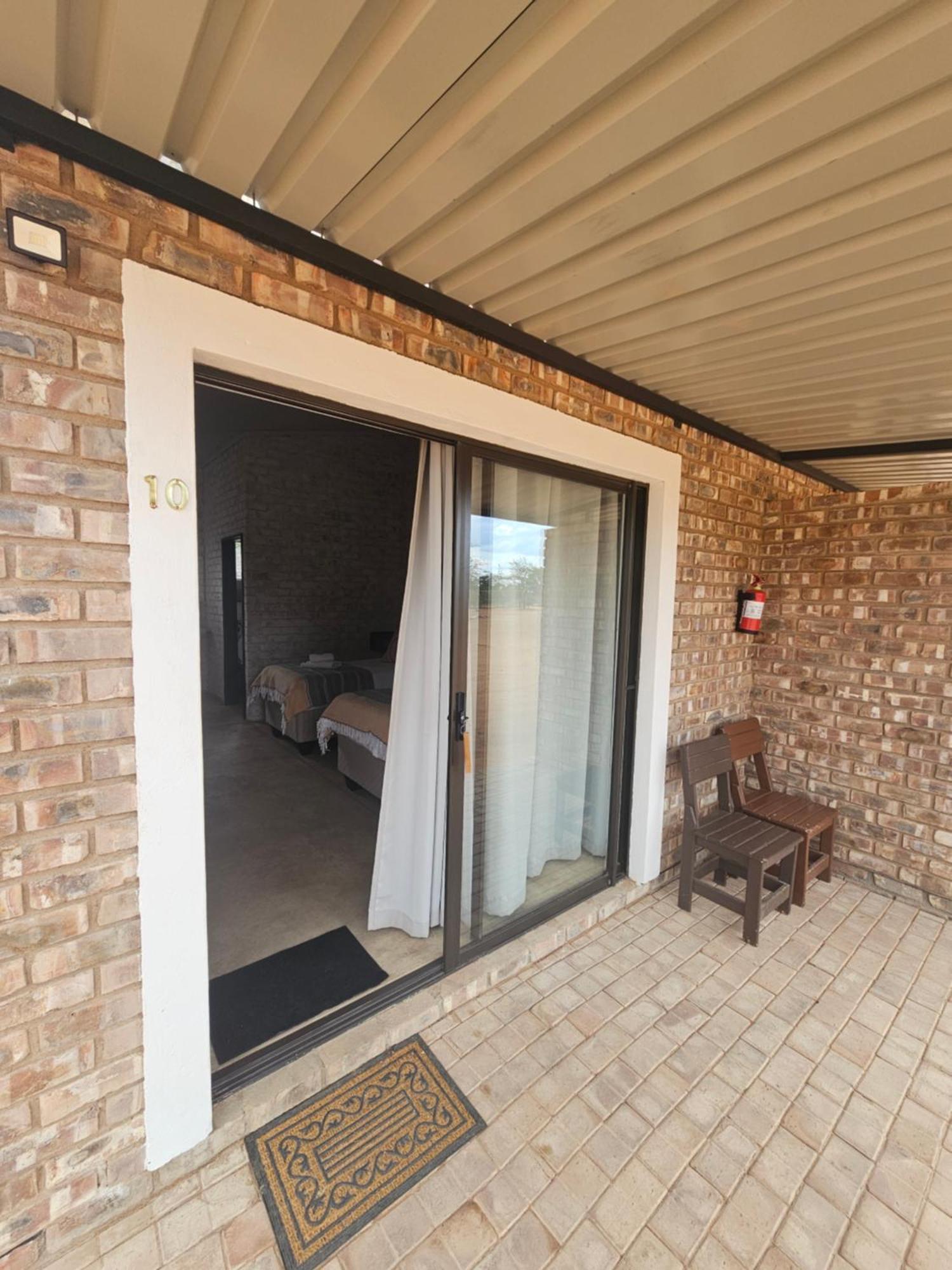 Kaoko Bush Lodge Kamanjab Экстерьер фото